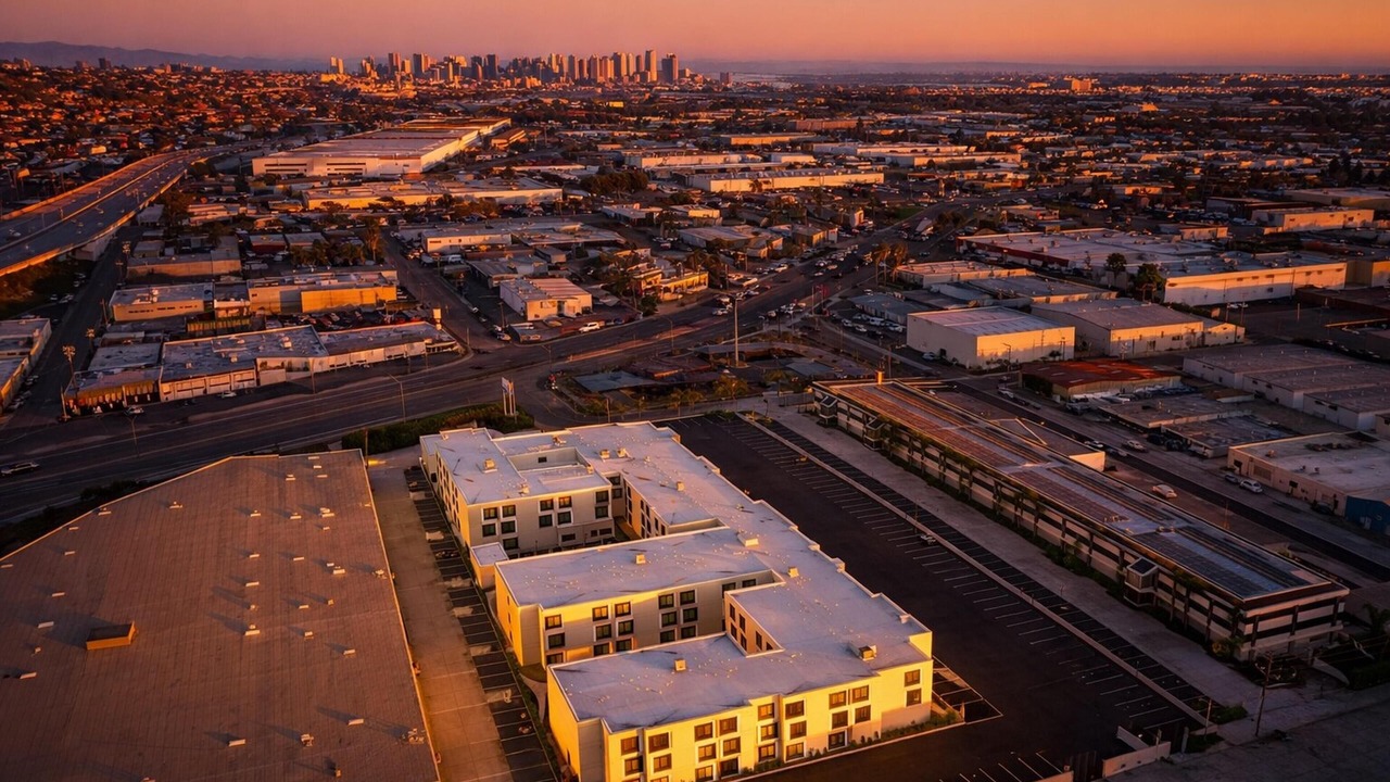 Photo of Outdoor in Midway District