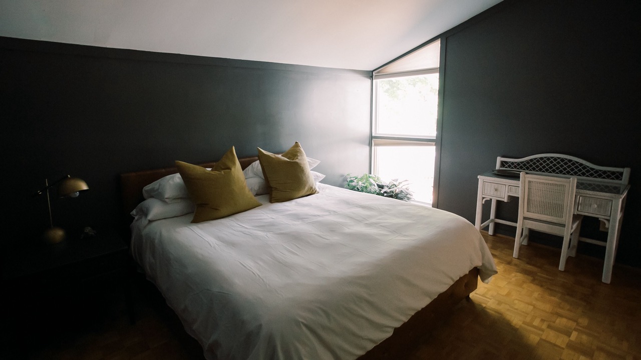 Photo of Bedroom in Southmont