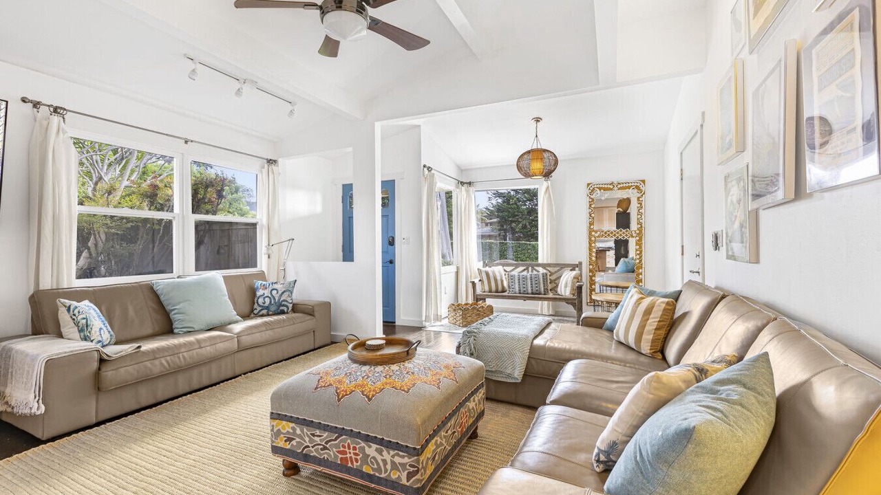 Photo of Livingroom in Del Mar
