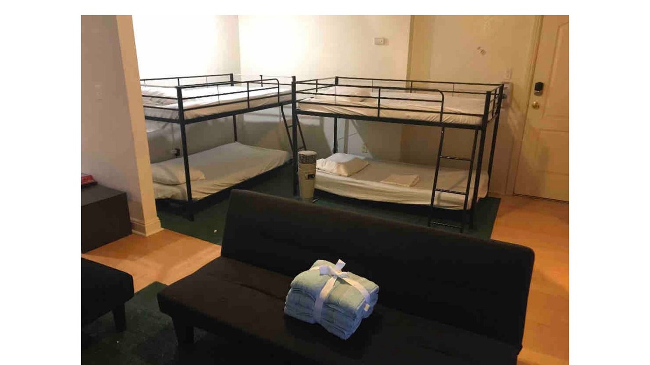 Photo of Bedroom in Pico-Union
