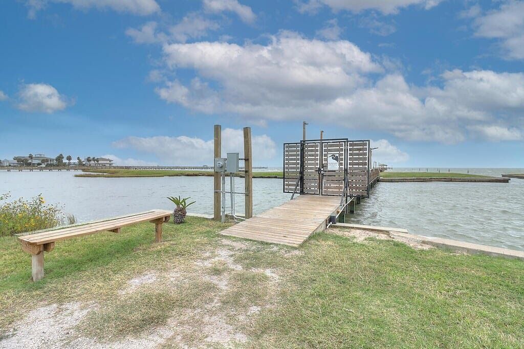 Photo of Others in Sailhouse
