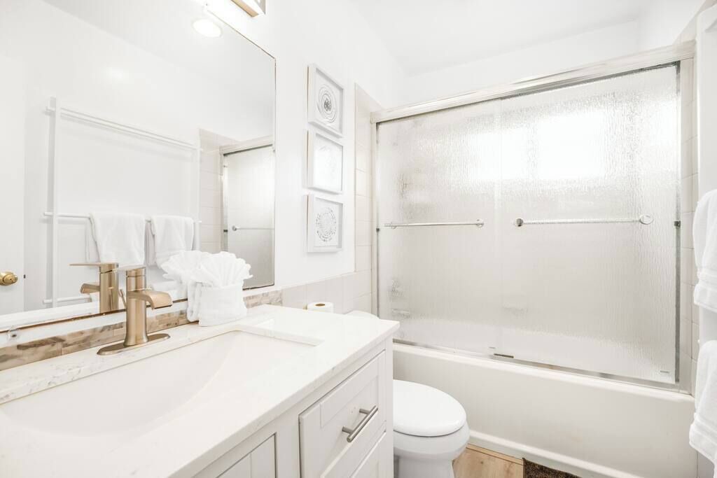 Photo of Bedroom in Mission Beach