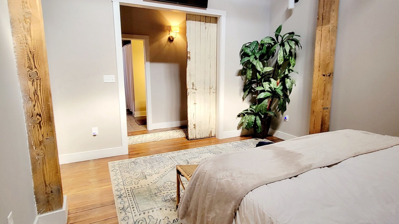 Photo of Bedroom in Central Business District