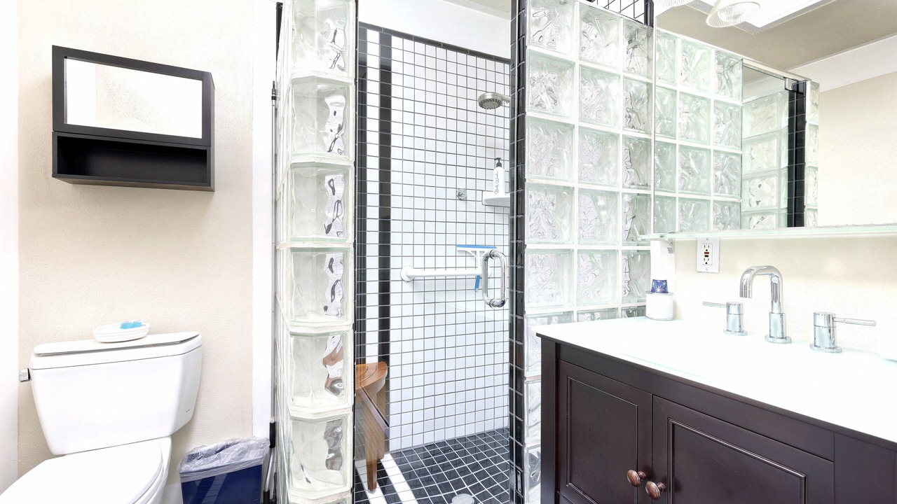 Photo of Bathroom in Hillcrest