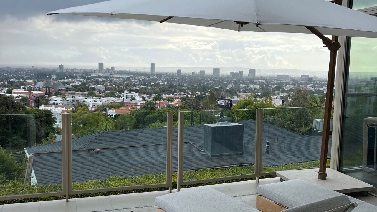 Photo of Outdoor in Hollywood Hills West