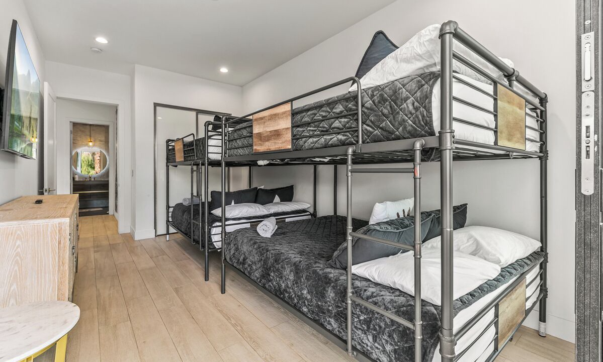Photo of Bedroom in Bermuda Dunes