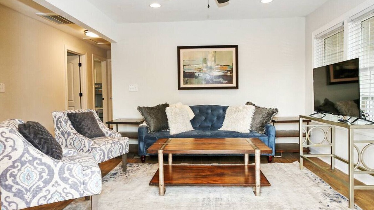 Photo of Livingroom in Huntersville
