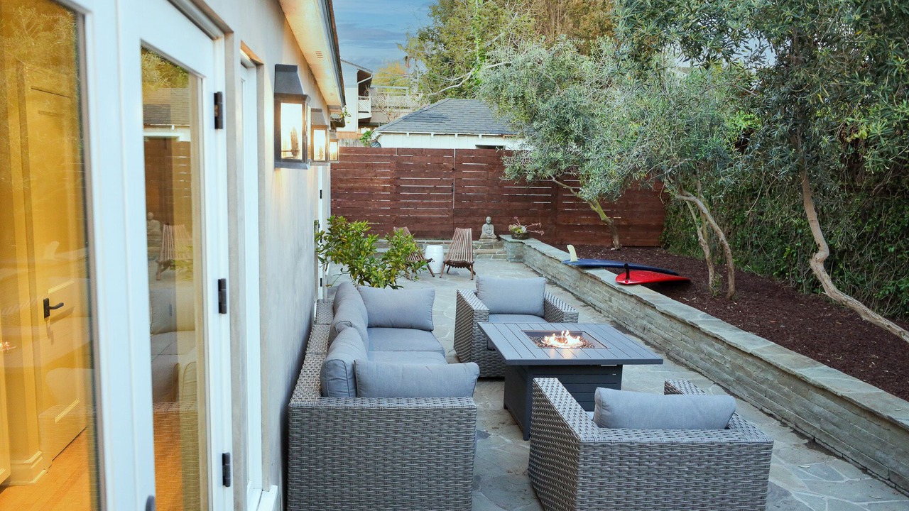 Photo of Patio Balcony in Beach Barber Tract