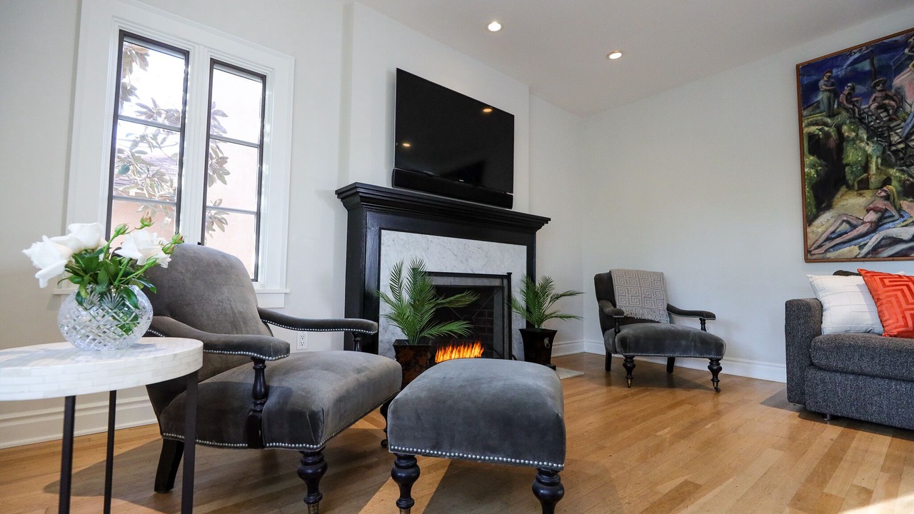 Photo of Livingroom in Beach Barber Tract