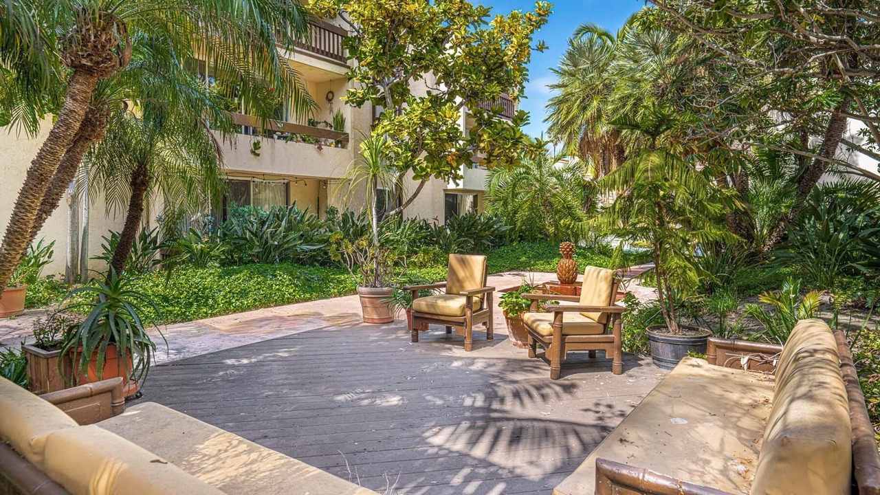 Photo of Patio Balcony in Beach Barber Tract