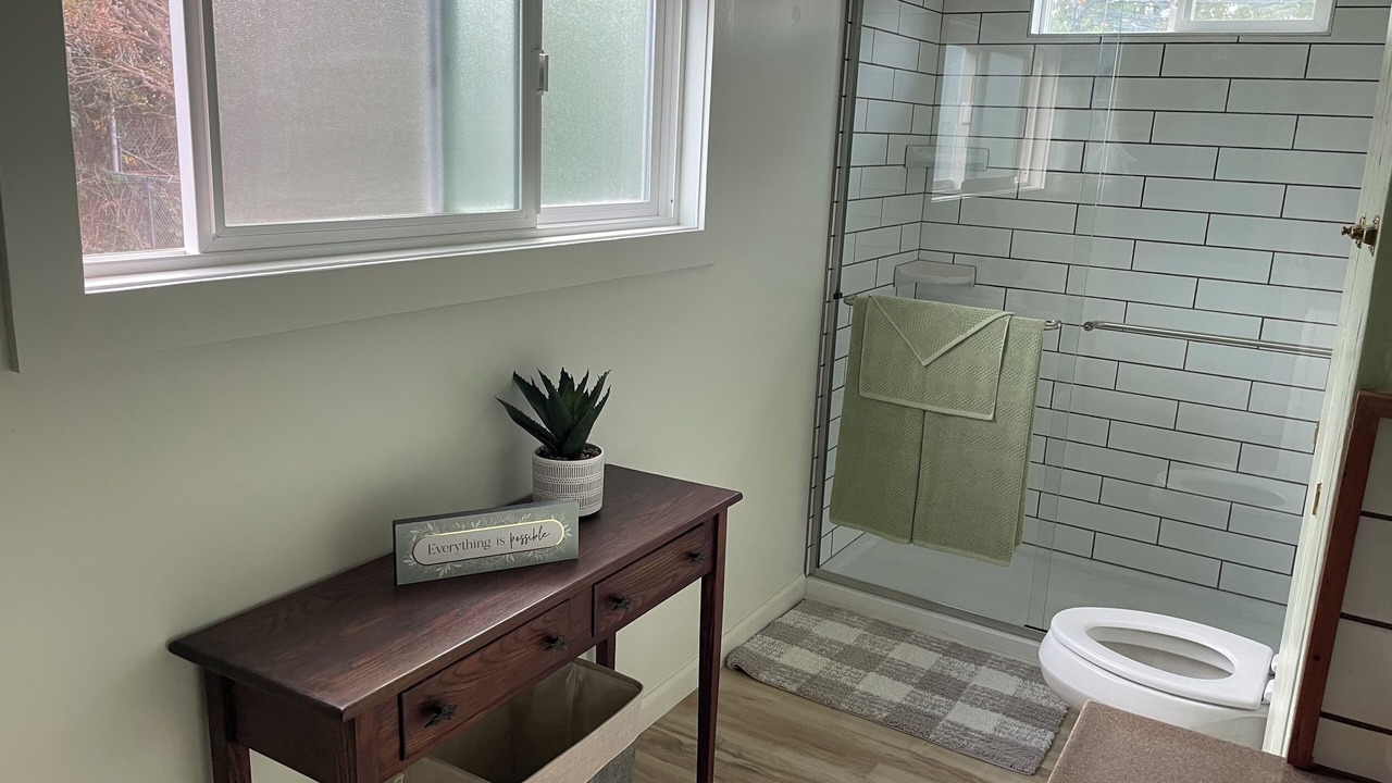 Photo of Bathroom in Boonville
