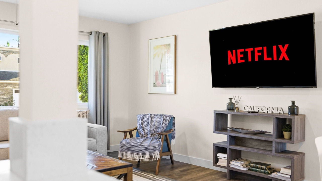 Photo of Livingroom in Beach Barber Tract