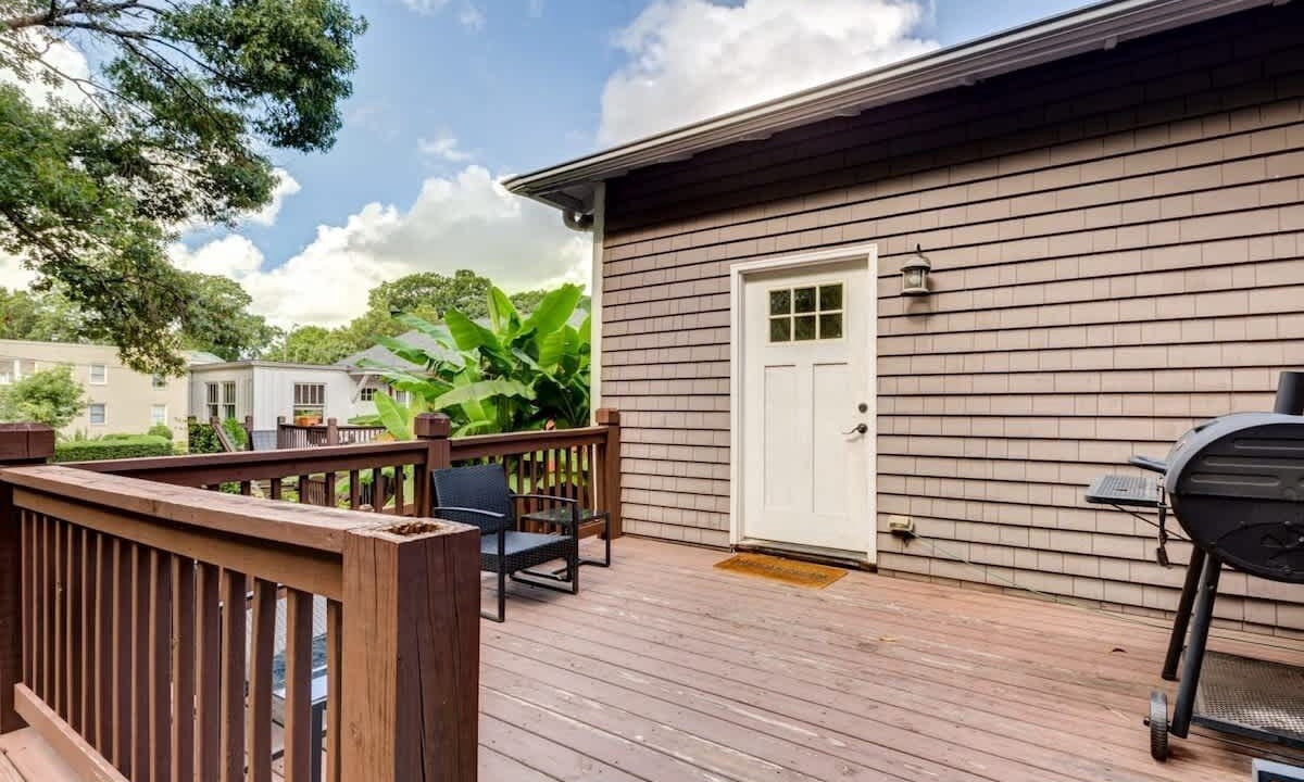 Photo of Patio Balcony in Wesley Heights