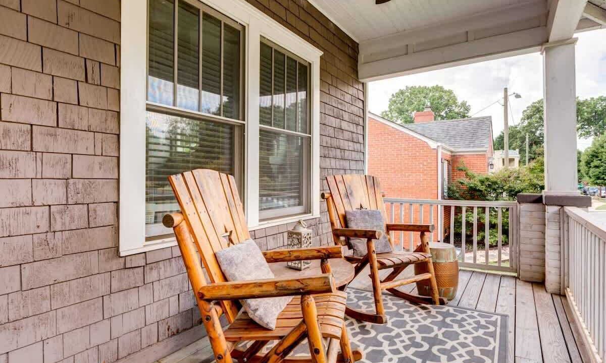 Photo of Patio Balcony in Wesley Heights