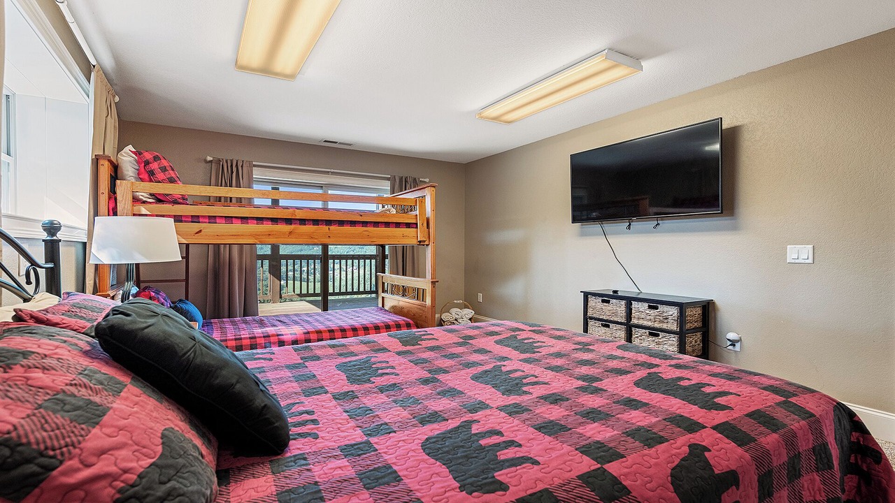 Photo of Bedroom in Waynesville