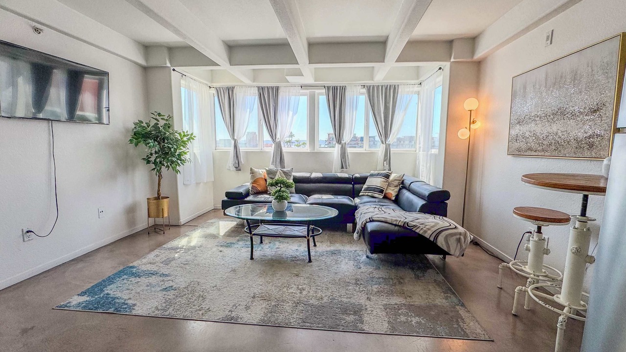 Photo of Livingroom in Little Italy