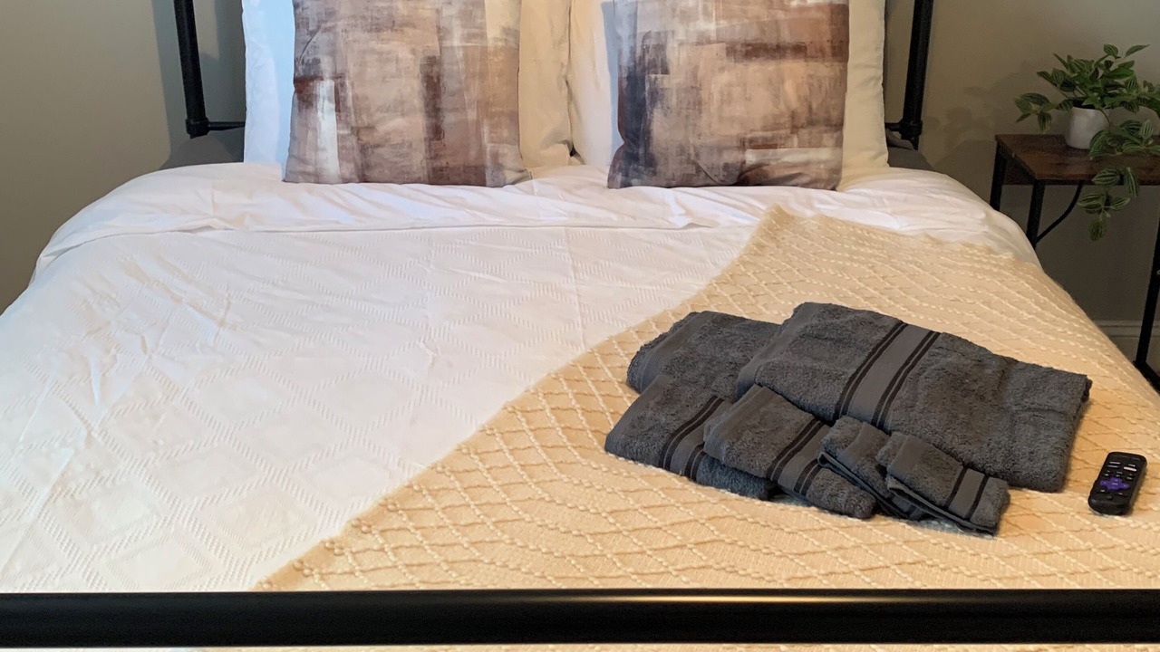 Photo of Bedroom in Villa Heights