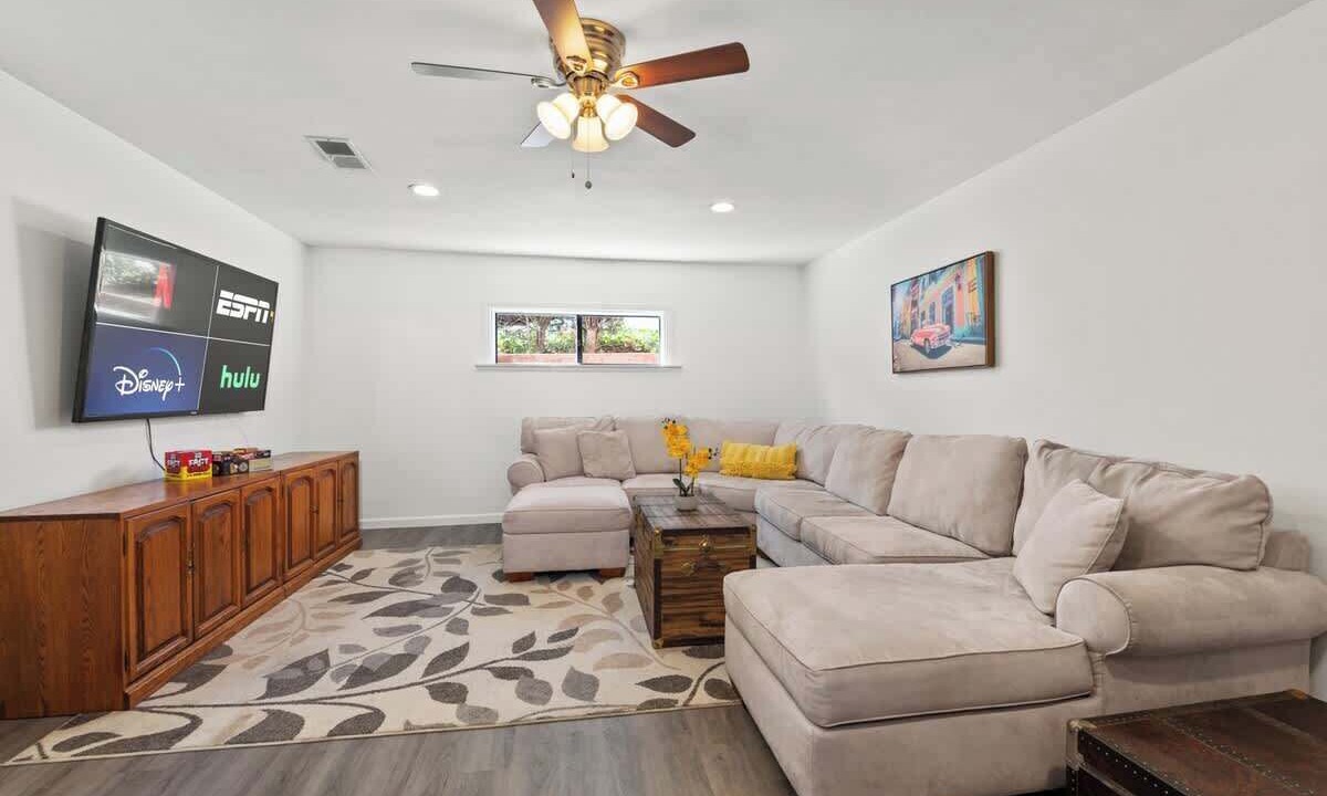 Photo of Bedroom in National City