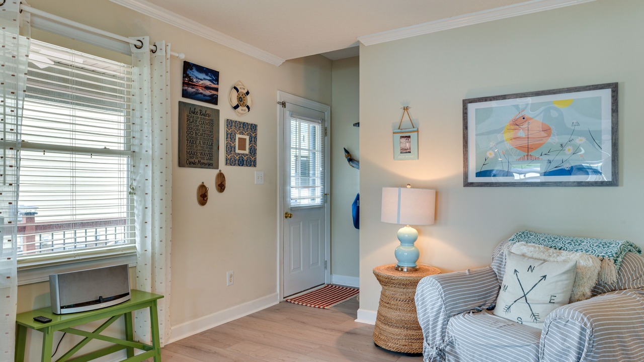 Photo of Livingroom in Southmont