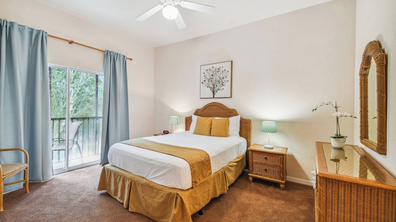Photo of Bedroom in Bahama Bay