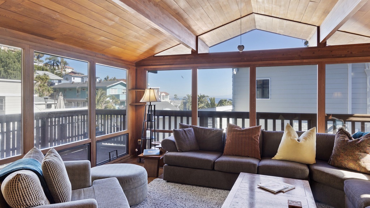 Photo of Bedroom in Avalon