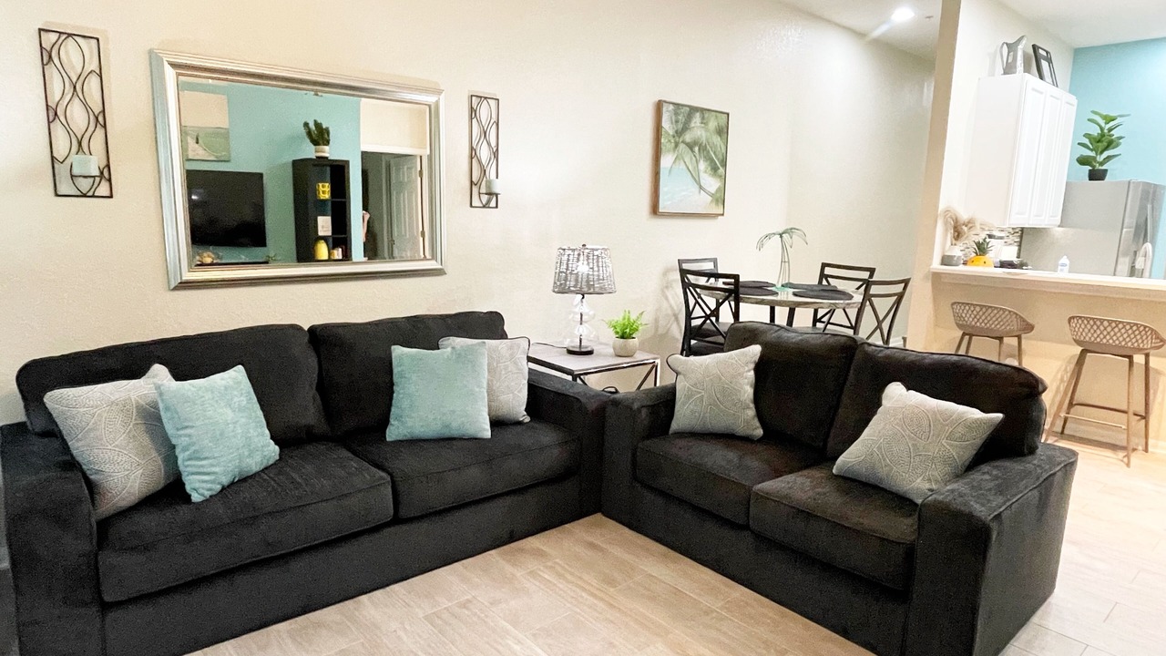 Photo of Livingroom in Bahama Bay