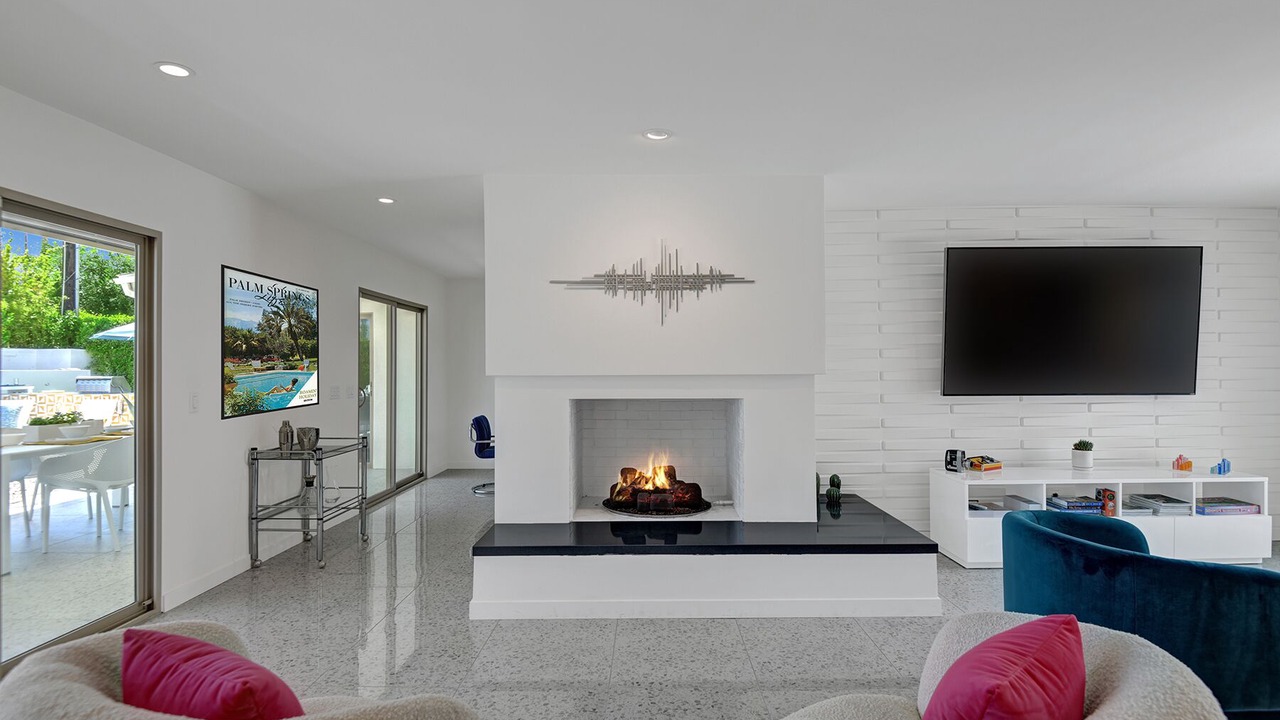 Photo of Livingroom in Deep Well Ranch