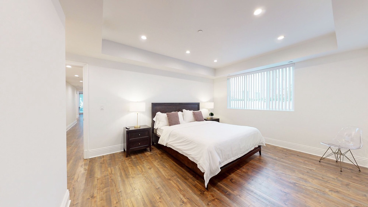 Photo of Bedroom in Pico - Robertson