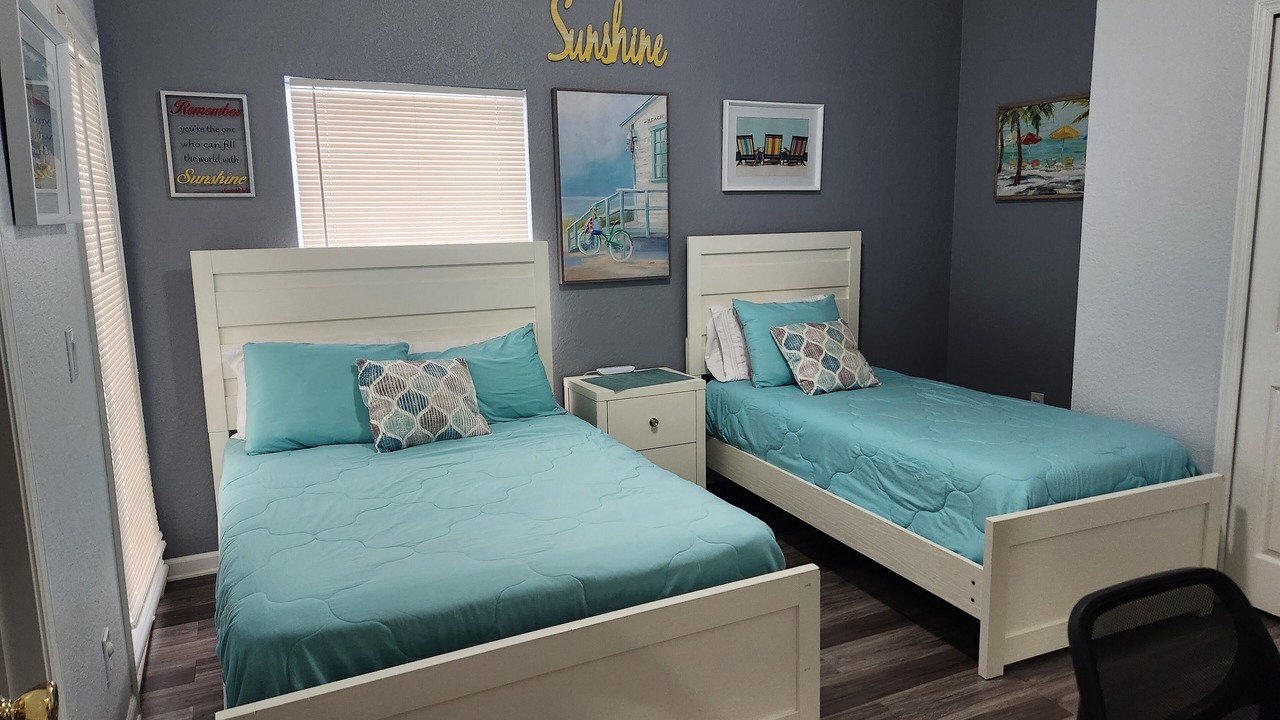 Photo of Bedroom in Bahama Bay