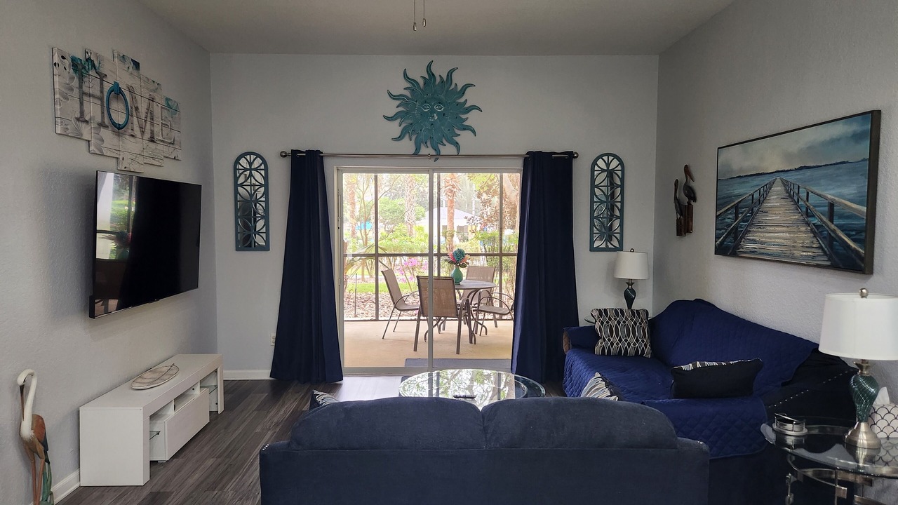 Photo of Livingroom in Bahama Bay