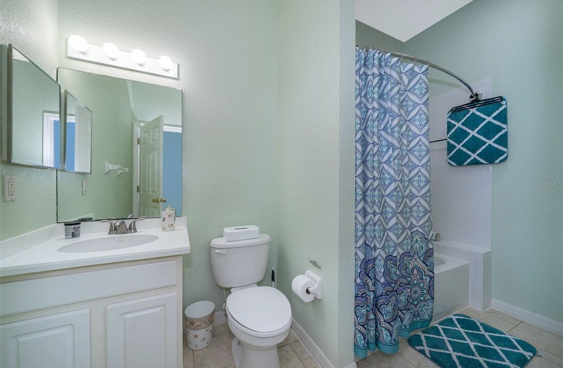 Photo of Bathroom in Bahama Bay