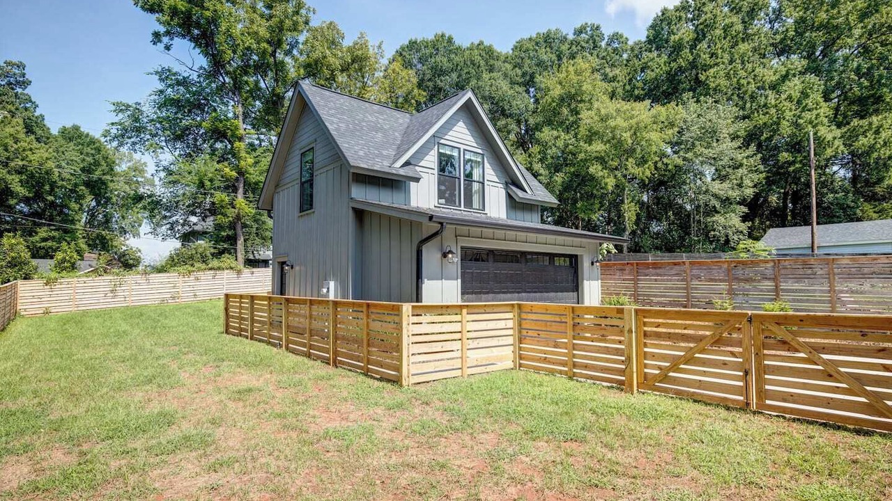 Photo of Outdoor in Villa Heights