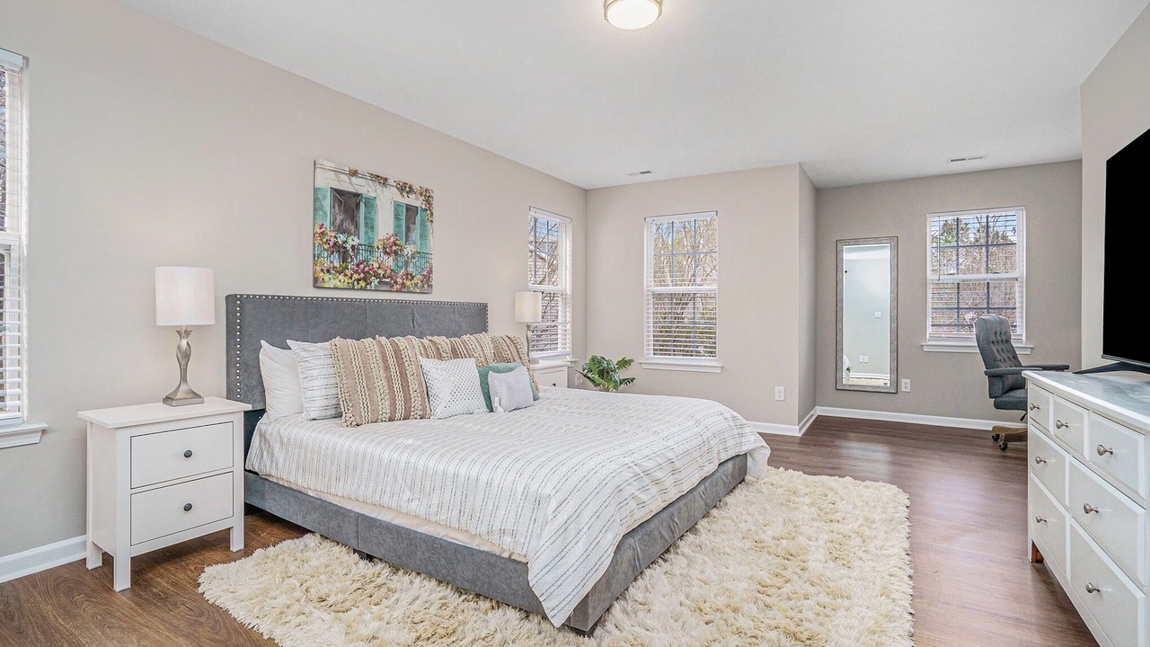 Photo of Bedroom in Pineville