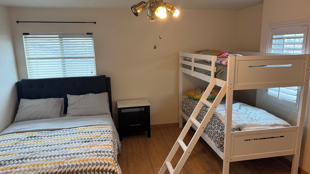 Photo of Bedroom in Palmdale