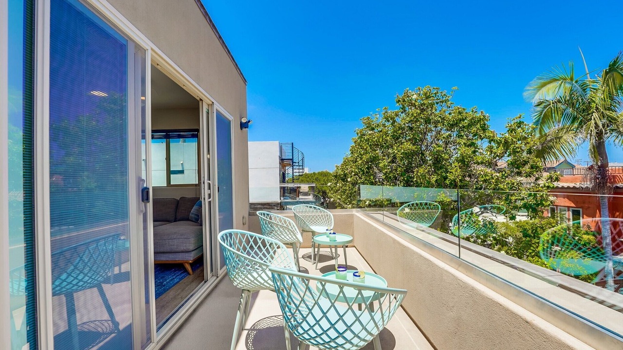 Photo of Patio Balcony in Mission Beach