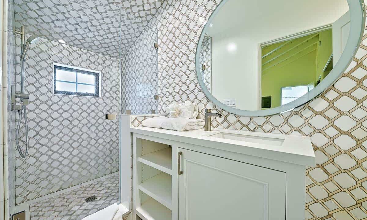 Photo of Bathroom in La Playa