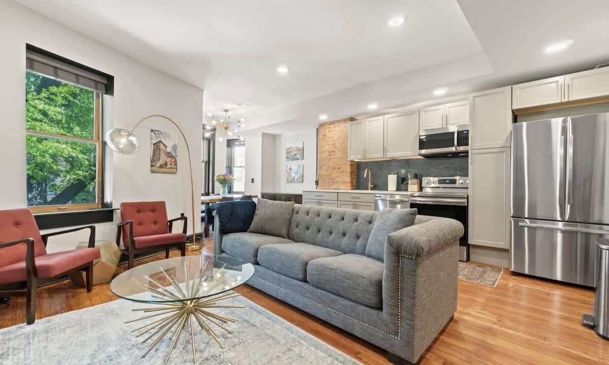 Photo of Livingroom in Shaw