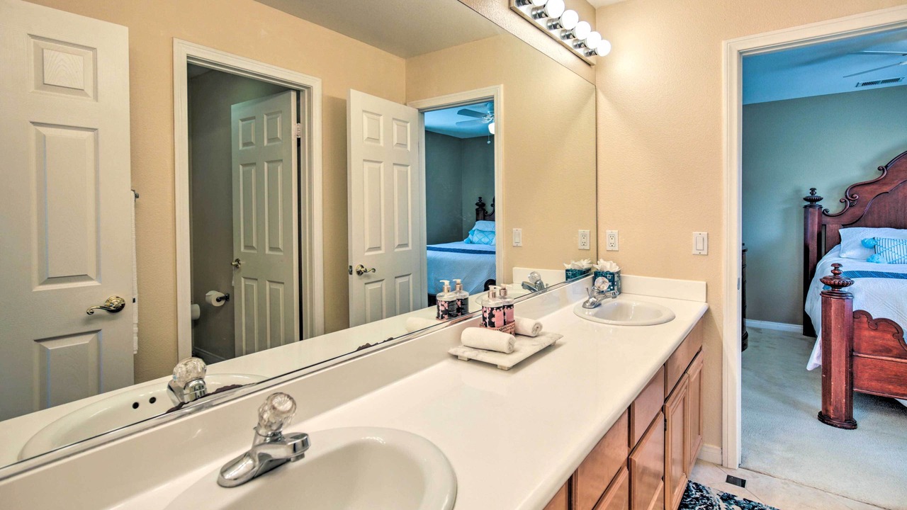 Photo of Bathroom in Ocean View Hills