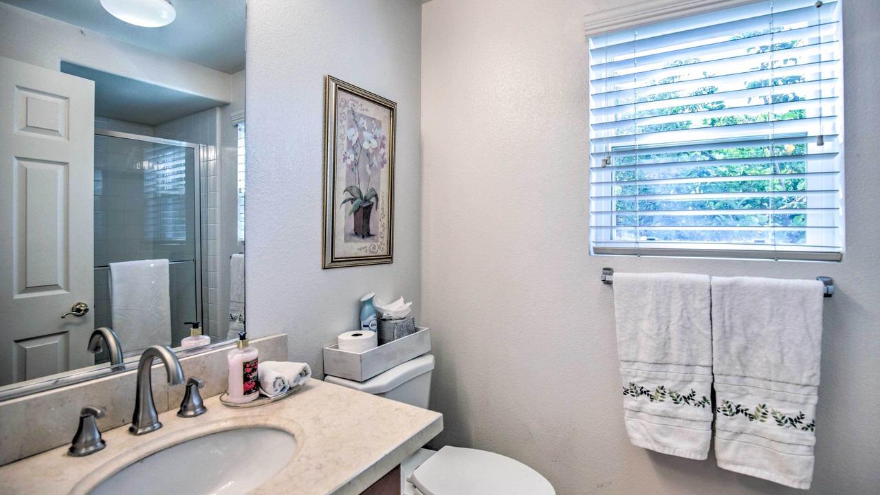 Photo of Bathroom in Ocean View Hills