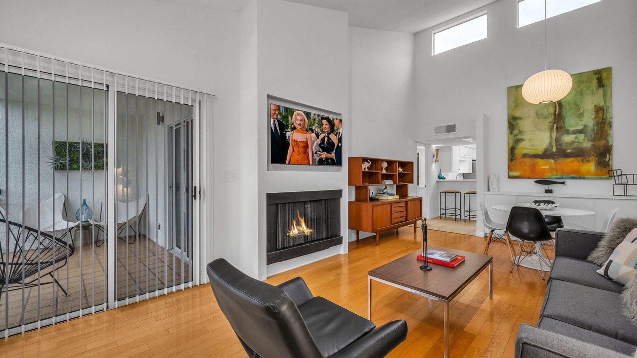 Photo of Livingroom in Wilshire Montana