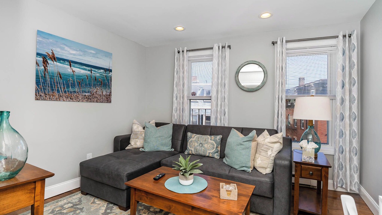 Photo of Livingroom in North End