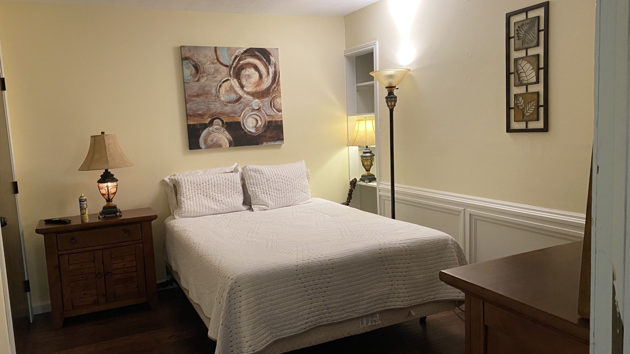 Photo of Bedroom in Grogan's Mill