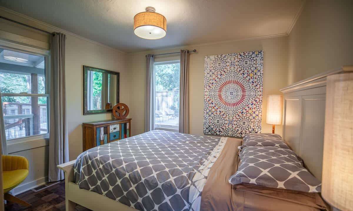 Photo of Bedroom in Guerneville