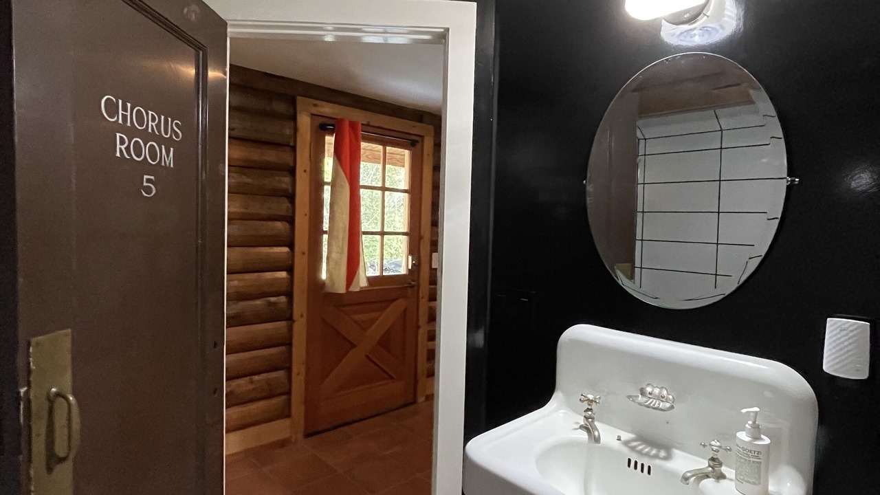 Photo of Bathroom in Anderson Valley