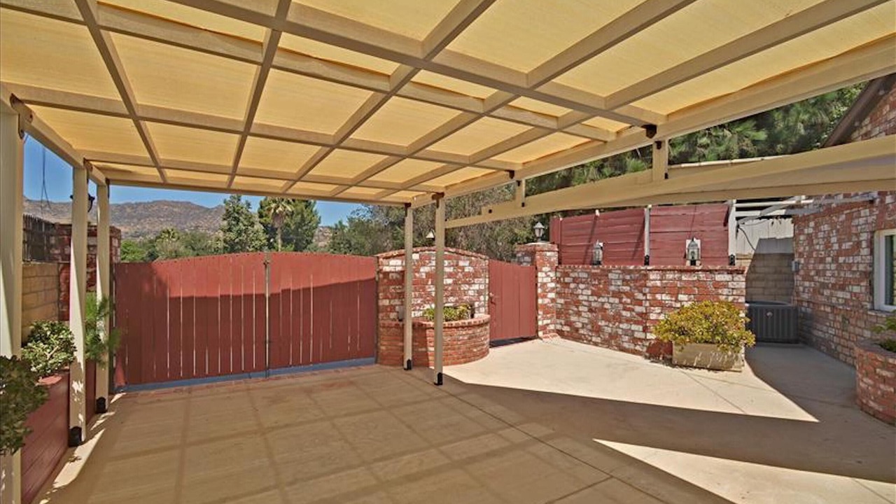 Photo of Patio Balcony in Chatsworth