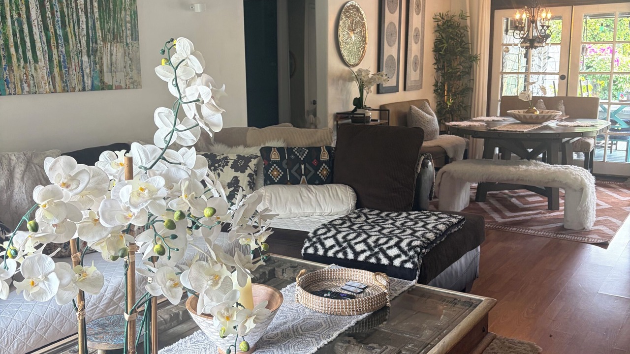 Photo of Livingroom in Lake Balboa