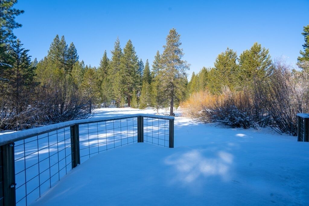 Photo of Others in Pioneer Trail