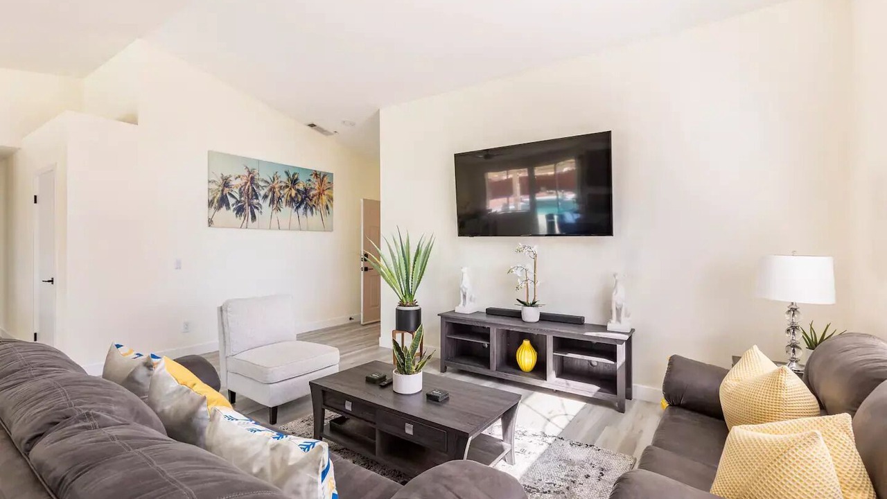 Photo of Livingroom in Desert Hot Springs