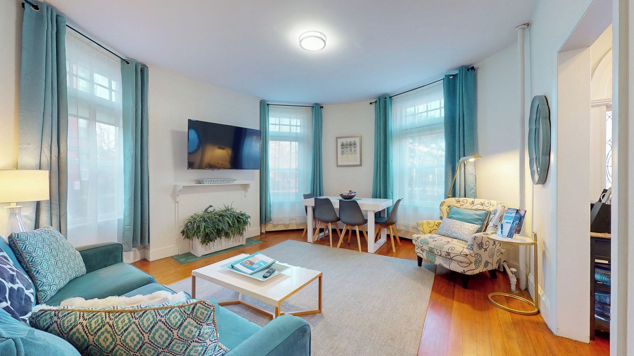 Photo of Bedroom in Cleveland Circle