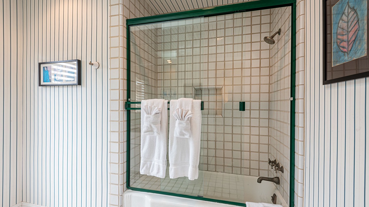 Photo of Bathroom in La Jolla Shores
